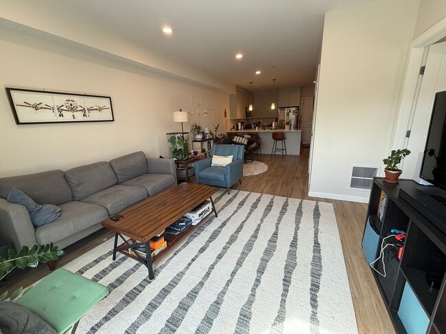 Photo - 458 Washington St Unit 308