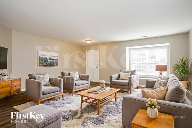 Photo - 204 Hillview Dr