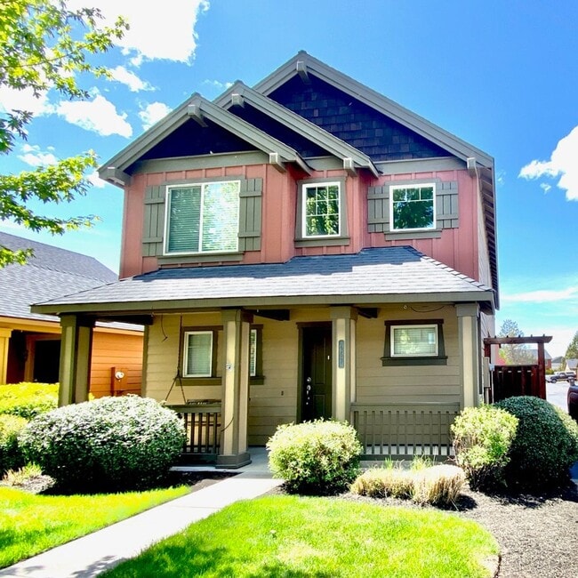 Photo - TAKE A LOOK AT THIS SPACIOUS HOME IN FIELDSTONE CROSSING!!!