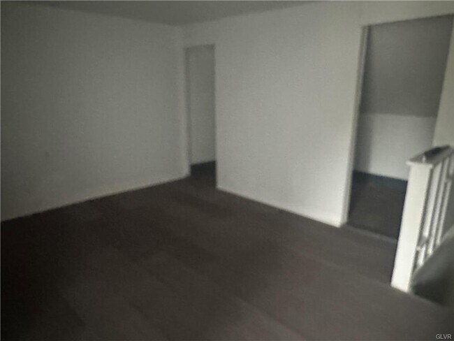 Photo - 193 Market St