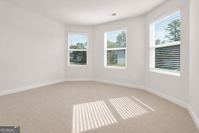Photo - 1129 Bluecoat Cir