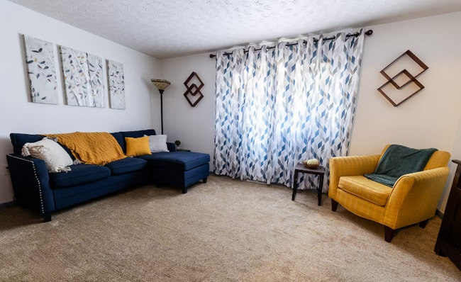 Photo - 250 Trumbull Ave Unidad 4