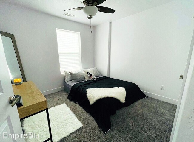 Photo - 3 br, 2.5 bath House - 1766 W Dalmeny Way