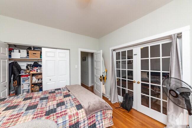 Photo - 2959 N Halsted St Unidad 3