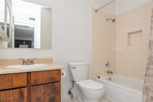 Building Photo - 25 Gold Bar Ct