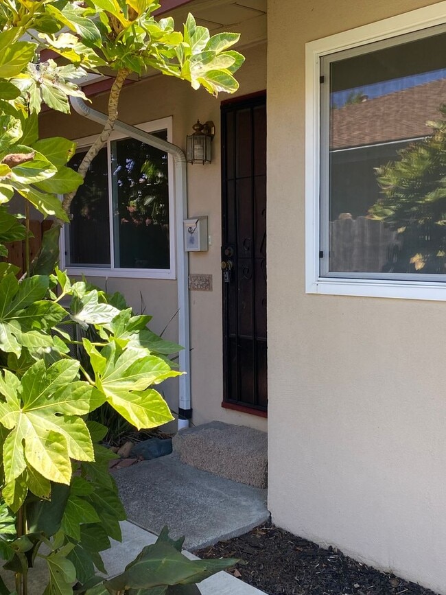 Photo - 2 bed/ 1 bath duplex near Downtown Vacaville