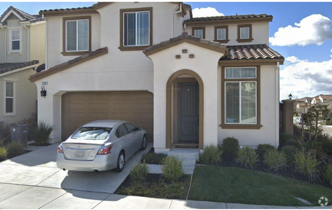 Building Photo - 2390 Haggerty Dr Rental