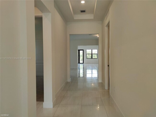 Photo - 4 br, 3 bath House - 17507 SW 41st St