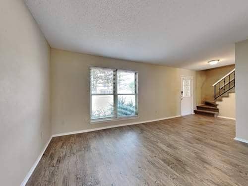 Building Photo - 2613 Remmington Dr