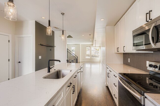Photo - Modern 2bed/2 Bath in the Heart of Denver!