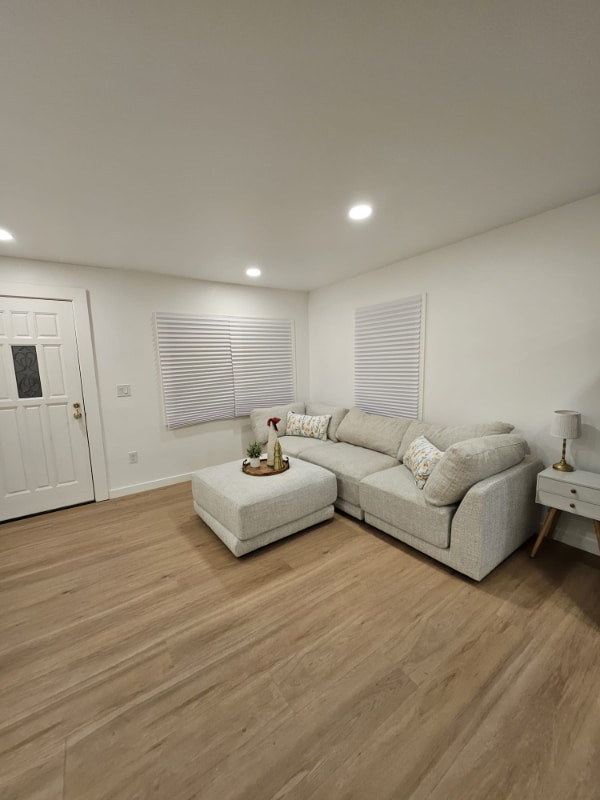 Photo - 3927 SW Webster St Unit A