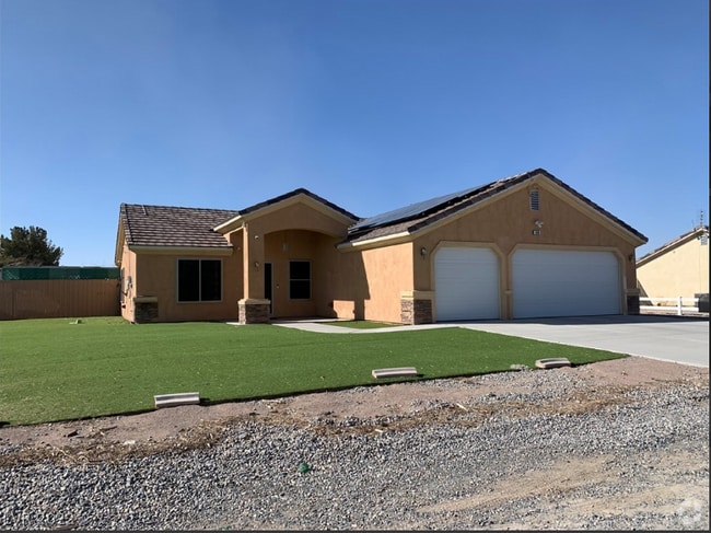Building Photo - 360 S Blagg Rd Rental
