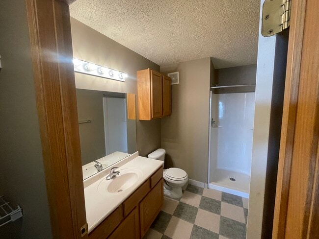 2 bed 2 bath bathroom