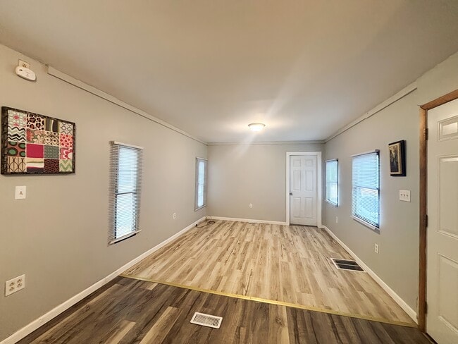 Photo - 711 N 19th St