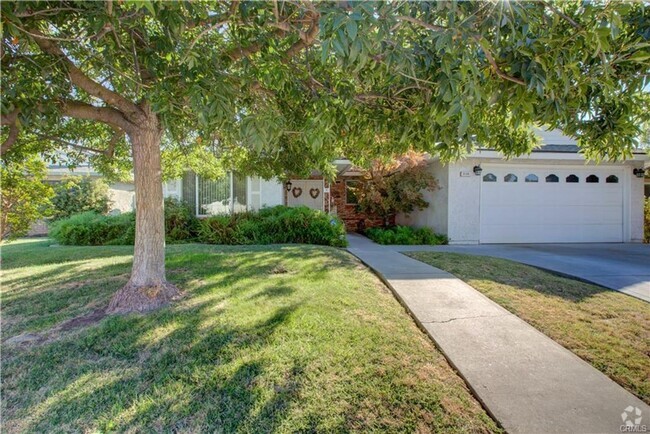 Building Photo - Beautiful Home on Quiet Cul-De-Sac!