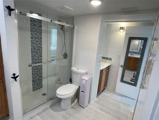 Photo - 223 Columbia Dr Unit 211