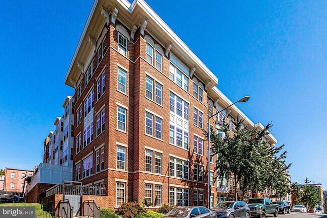 Building Photo - 1451 Belmont St NW Rental