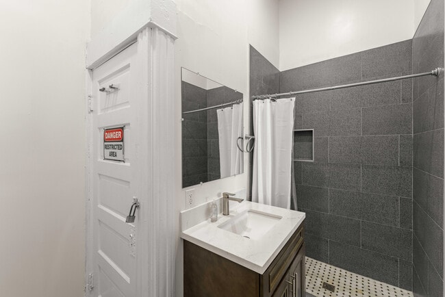 Photo - 1331-1333 S Park Ave Unidad 1333