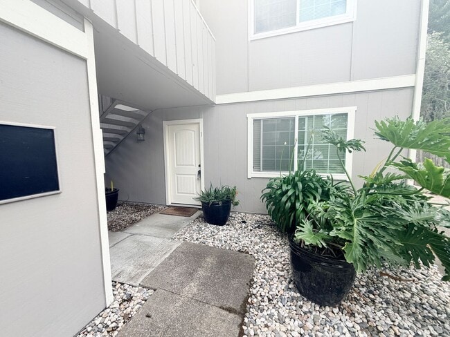 Building Photo - 92 Hendley St Unit 1