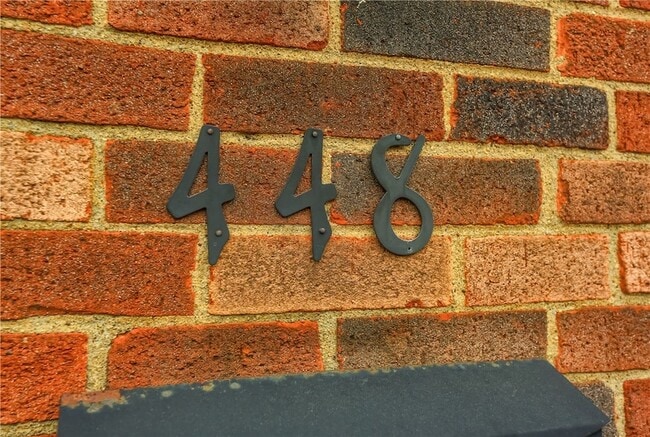 Photo - 448 Brierly Ln