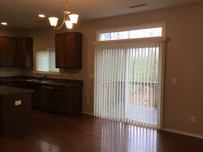 Photo - 5900 Spring Glen Ln