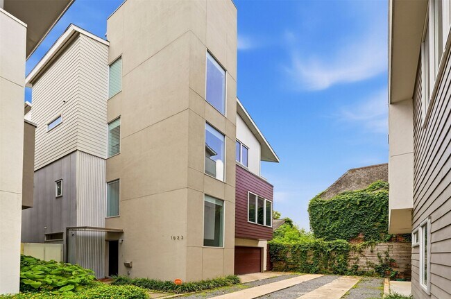 Photo - 1823 Southmore Blvd