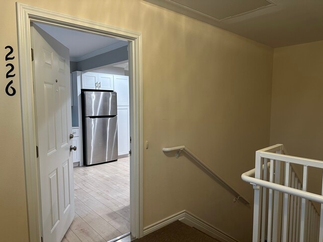 Building Photo - 5076 Matilda St Unit #226