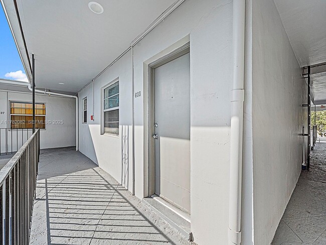 Photo - 10375 SW 40th St Unit X