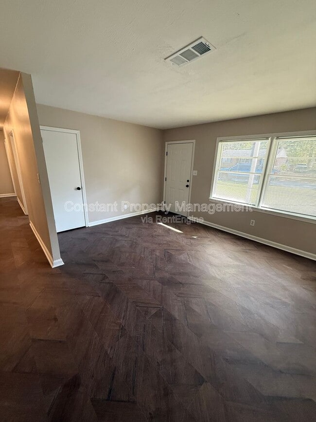 Photo - 3059 O'Hara Dr N