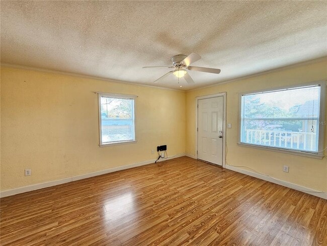 119 N Evergreen Ave Unit 203
