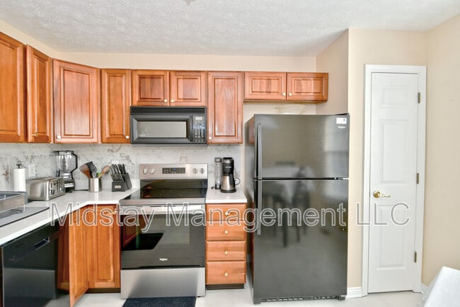 Photo - 3043 Armory Dr