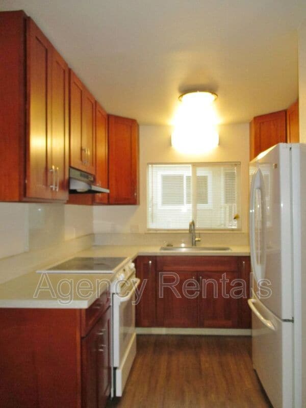 Photo - 1129 1st Ave Unidad Downstairs