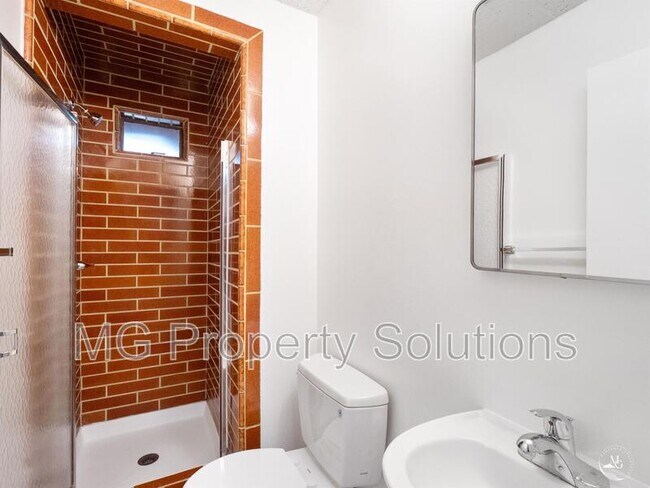 Photo - 97 Wellington Ave