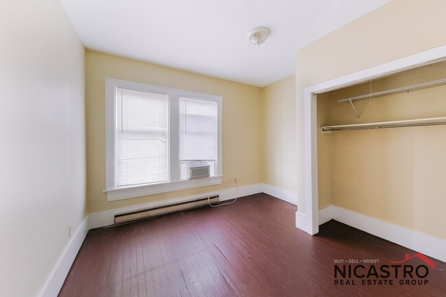 Photo - 252 E Lane Ave