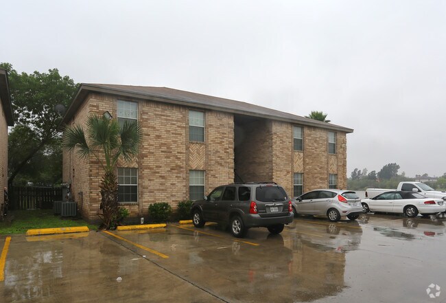 Lakeview Apartments - Lakeview Apartments