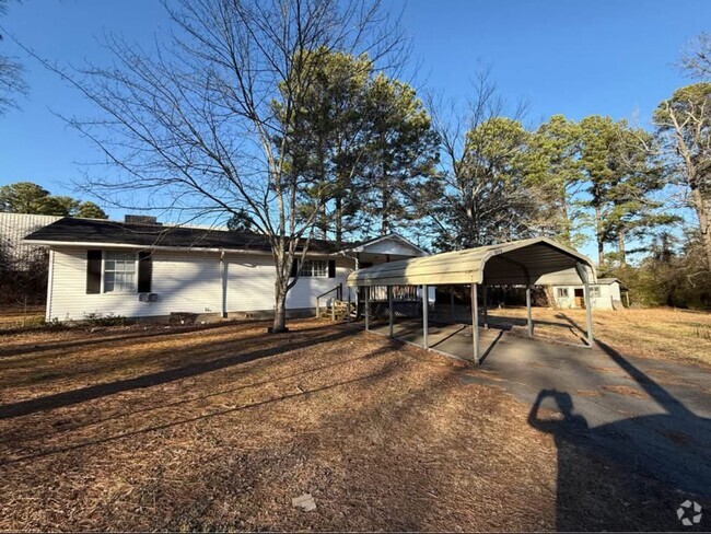 Building Photo - Charming Fully Remodeled 3-Bedroom, 1.5-Ba... Rental