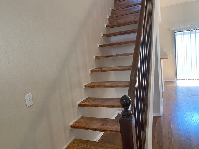 Photo - 4111 Camphor Way