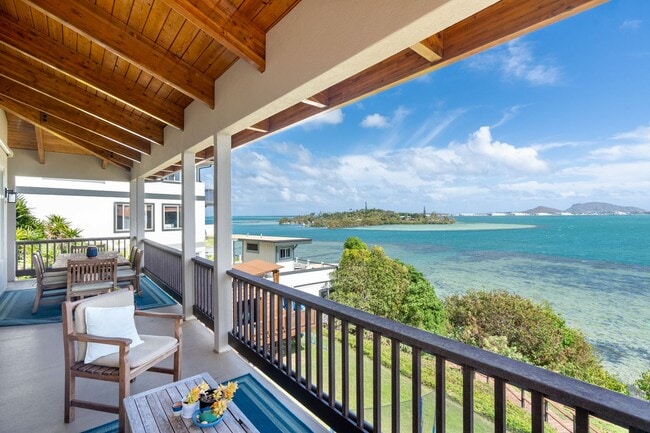 Photo - Beautiful 4 bedroom, 3.5 bath waterfront single family property on Kaneohe Bay.