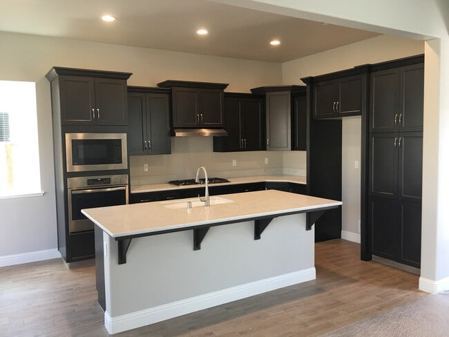 Photo - BEAUTIFUL ALMOST NEW HOME IN CLOVIS!