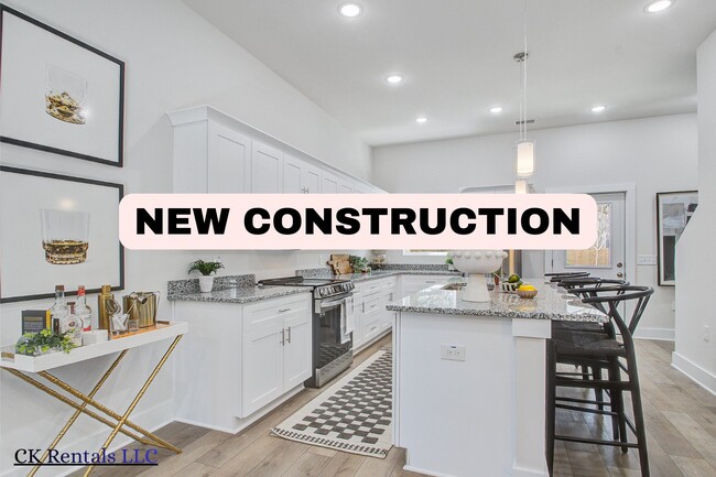 Building Photo - 5739 Murray Dr
