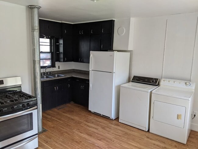 Photo - 512 1st Ave NE