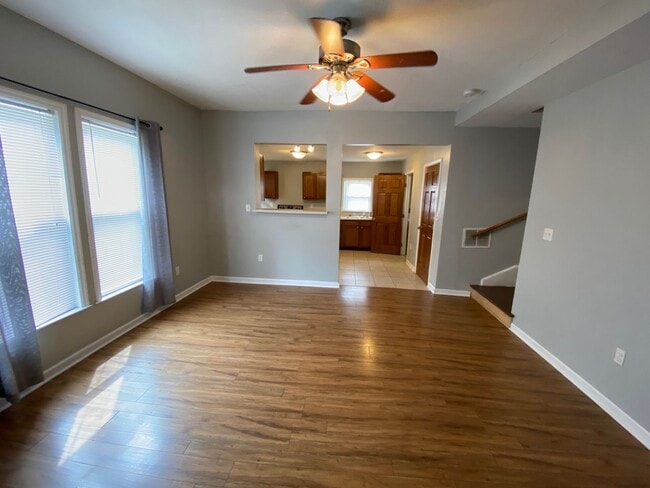 Photo - 2513 Deming Ave Unit 2513