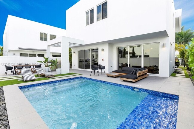 Photo - 7535 NW 98th Ave