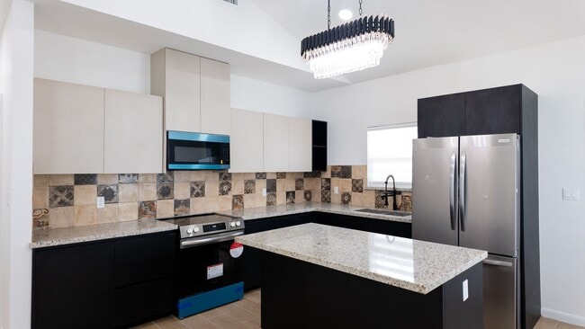 Photo - 612 Moar Dr Unit 3