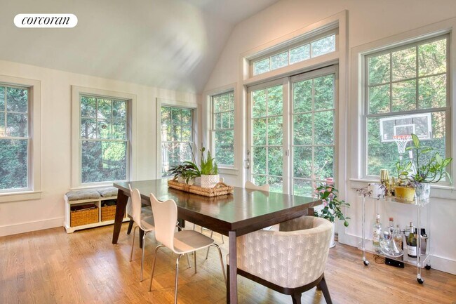 Photo - 79 Miller Ln E