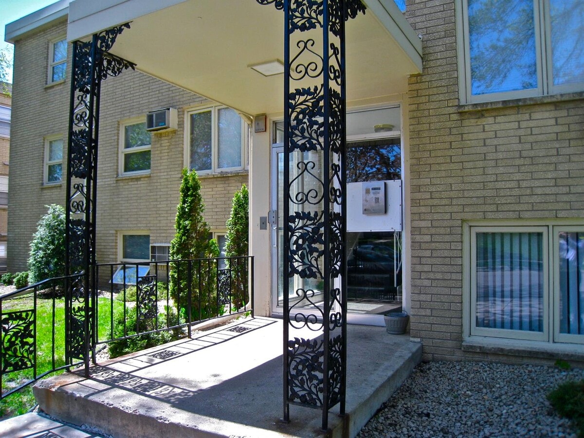 Photo - L & O Apartments