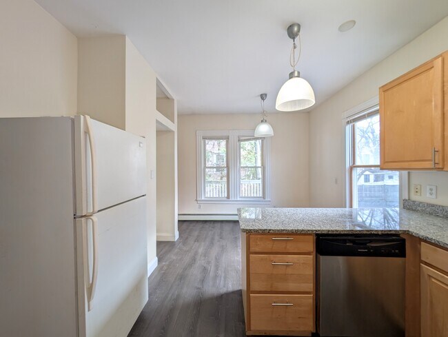 Photo - 392 Washington St Unit 2