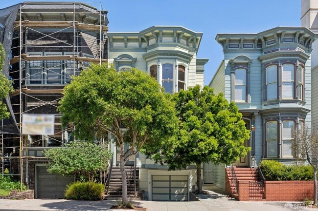 Photo - 2250 Webster St