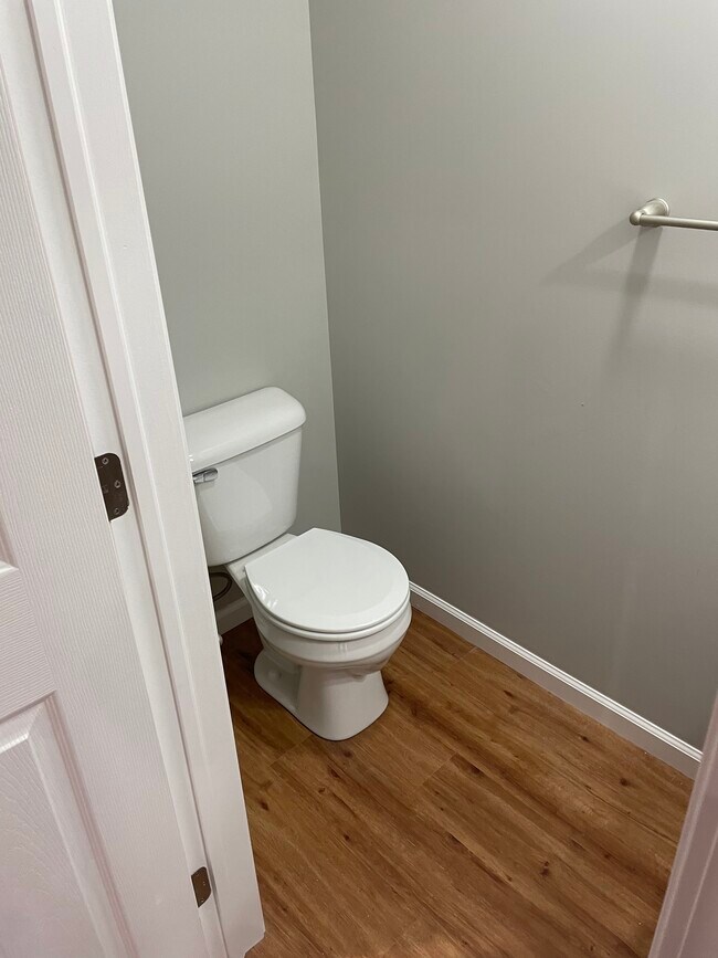 main floor bathroom - 1203 Remington Park Dr