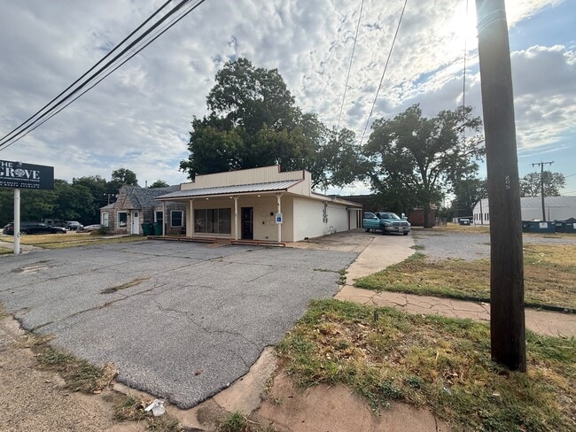Photo - 203 N Ave D